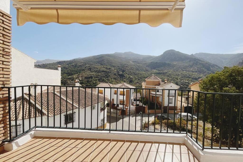 Balcon Hacia La Montana Apartamento Guejar Sierra Exterior foto