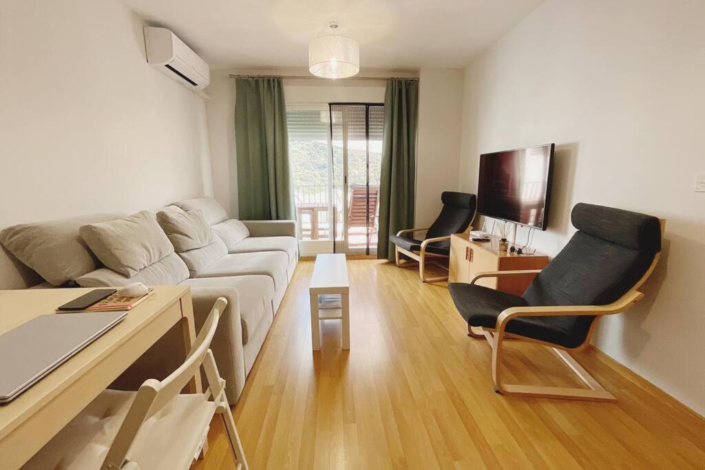 Balcon Hacia La Montana Apartamento Guejar Sierra Exterior foto